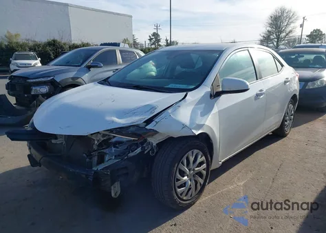 2019 Toyota Corolla Le z USA, uszkodzony, nr VIN 5YFBURHE8KP883937